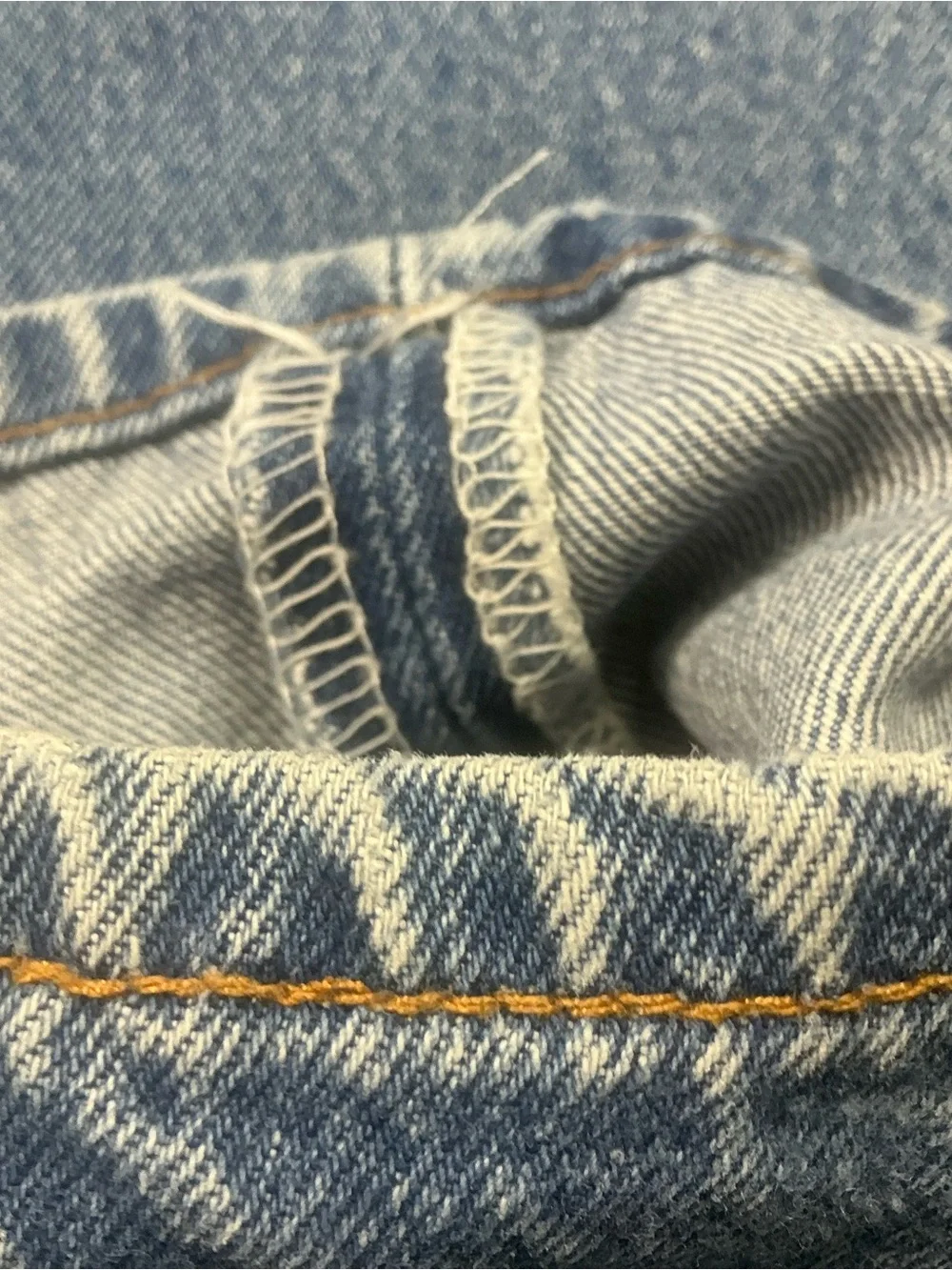 Vintage Levi’s 501XX 90s button fly medium wash jeans 32 x 32 USA made